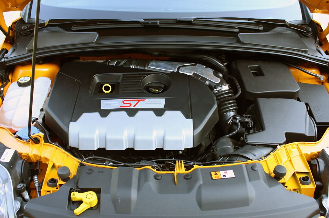 Focus ST 2.0-liter engine