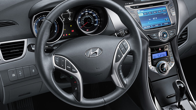 2013 Hyundai Elantra steering wheel