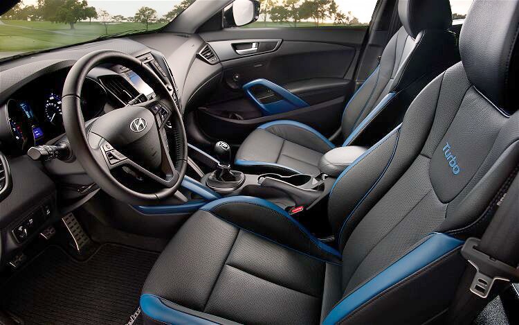 2013 Hyundai Veloster turbo front seats