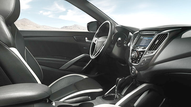 2013 Hyundai Veloster turbo interior design