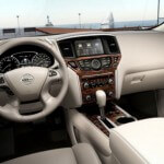 2013 Nissan Pathfinder interior image