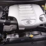 2013 Toyota Land Cruiser has a V8 engine