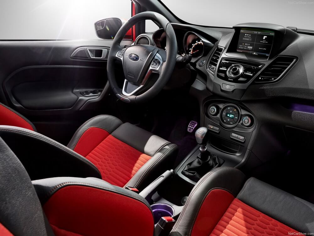 Ford Fiesta ST 2014 interior design