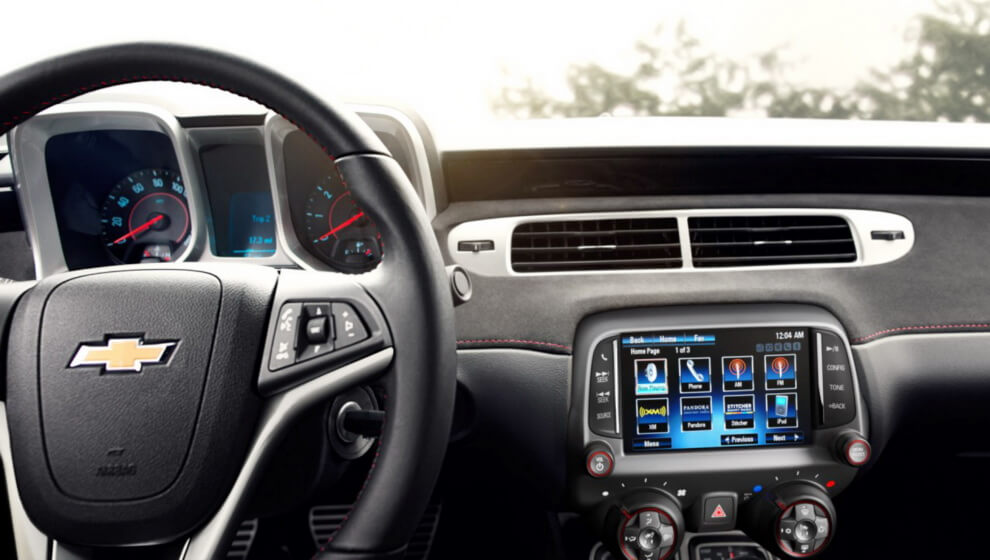 The dashboard of 2013 Camaro ZL1