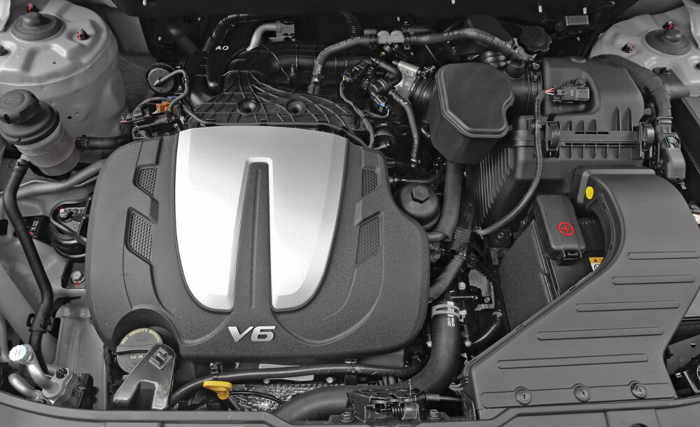 The V6 engine of 2013 Kia Sorento