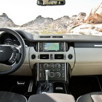 The dashboard of the 2014 Chevrolet Tahoe